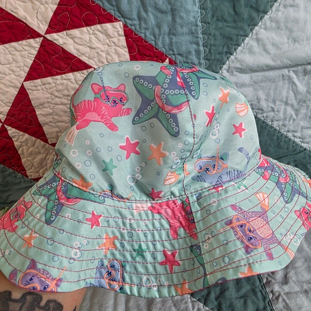 UV Skinz Reversible Bucket Hat Pink Scuba Cats Blue UPF 50+ Sunwear Size 6